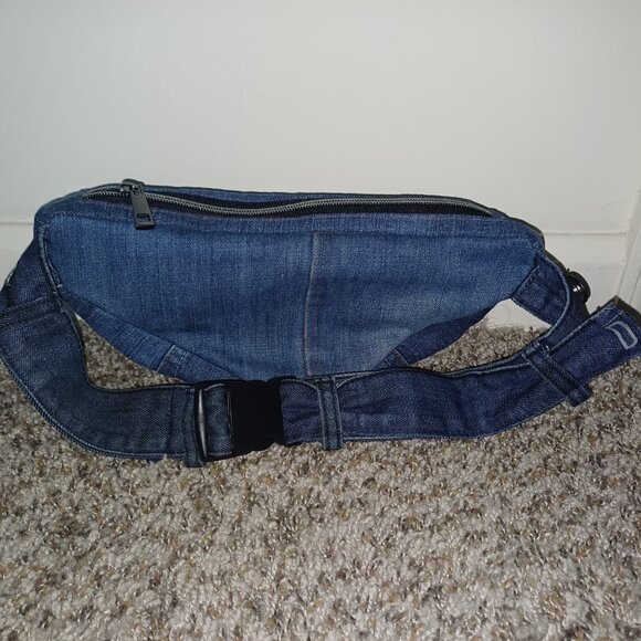Belt bag, jean upcycling, blue, hand made, unisex - Picture 4 of 7